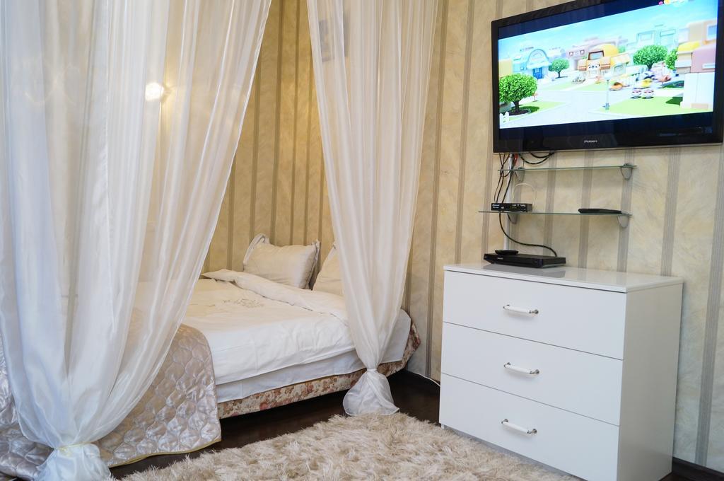 Apartment Akropol On Suvorova Street Rostov-on-Don Room photo